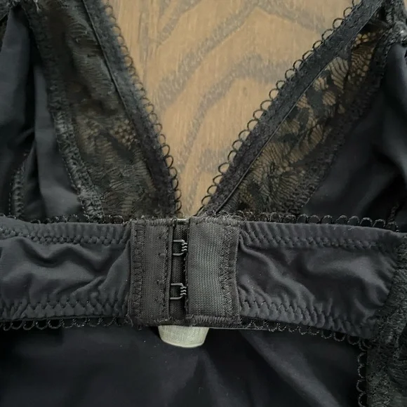 Aritzia Wilfred Meridian Lace Bodysuit, Size XSmall. - Picture 4 of 6